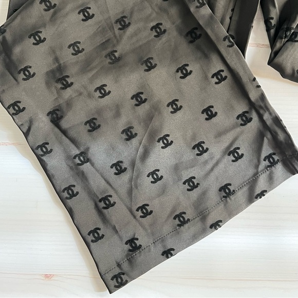 Chic Designer Black Patterned Pants - Picture 7 of 7